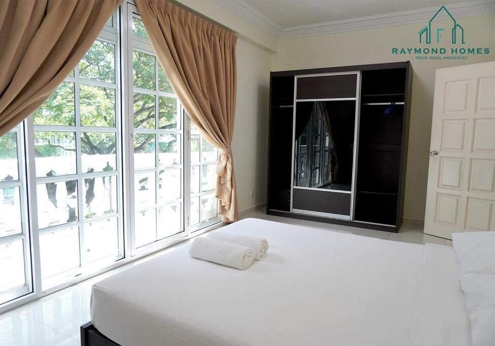 99 Kelawei Daire George Town Dış mekan fotoğraf